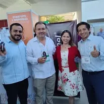 Presentación de SPIRUgel en evento empresarial